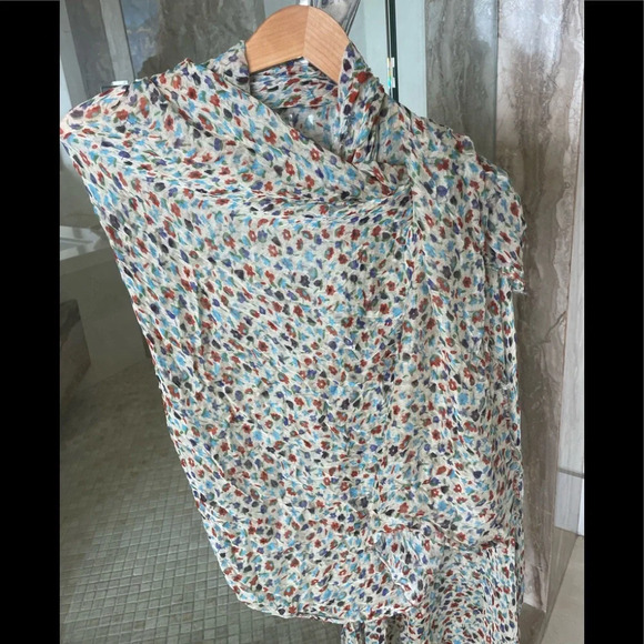 Lovely Soft Floaty Large Vintage Shawl - Picture 1 of 3